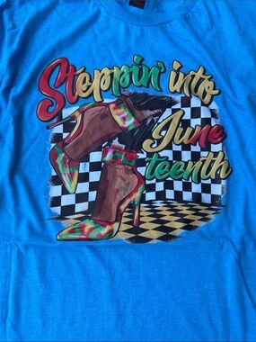 Gildan Turquoise Graphic Tee with Multicolor High Heel Design